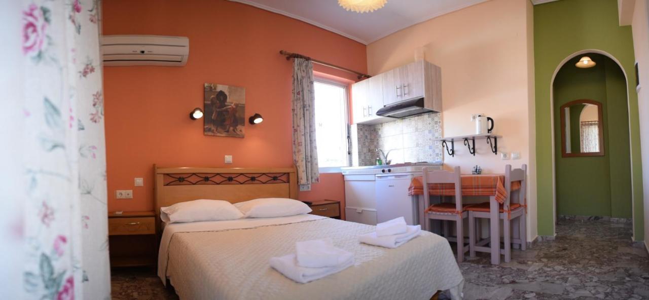 Stamoulis Apartments Agia Efimia Exterior photo