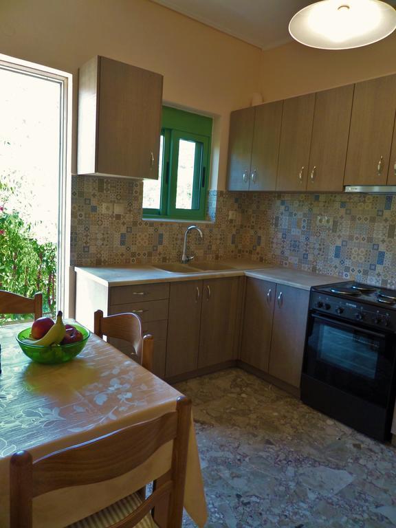 Stamoulis Apartments Agia Efimia Exterior photo